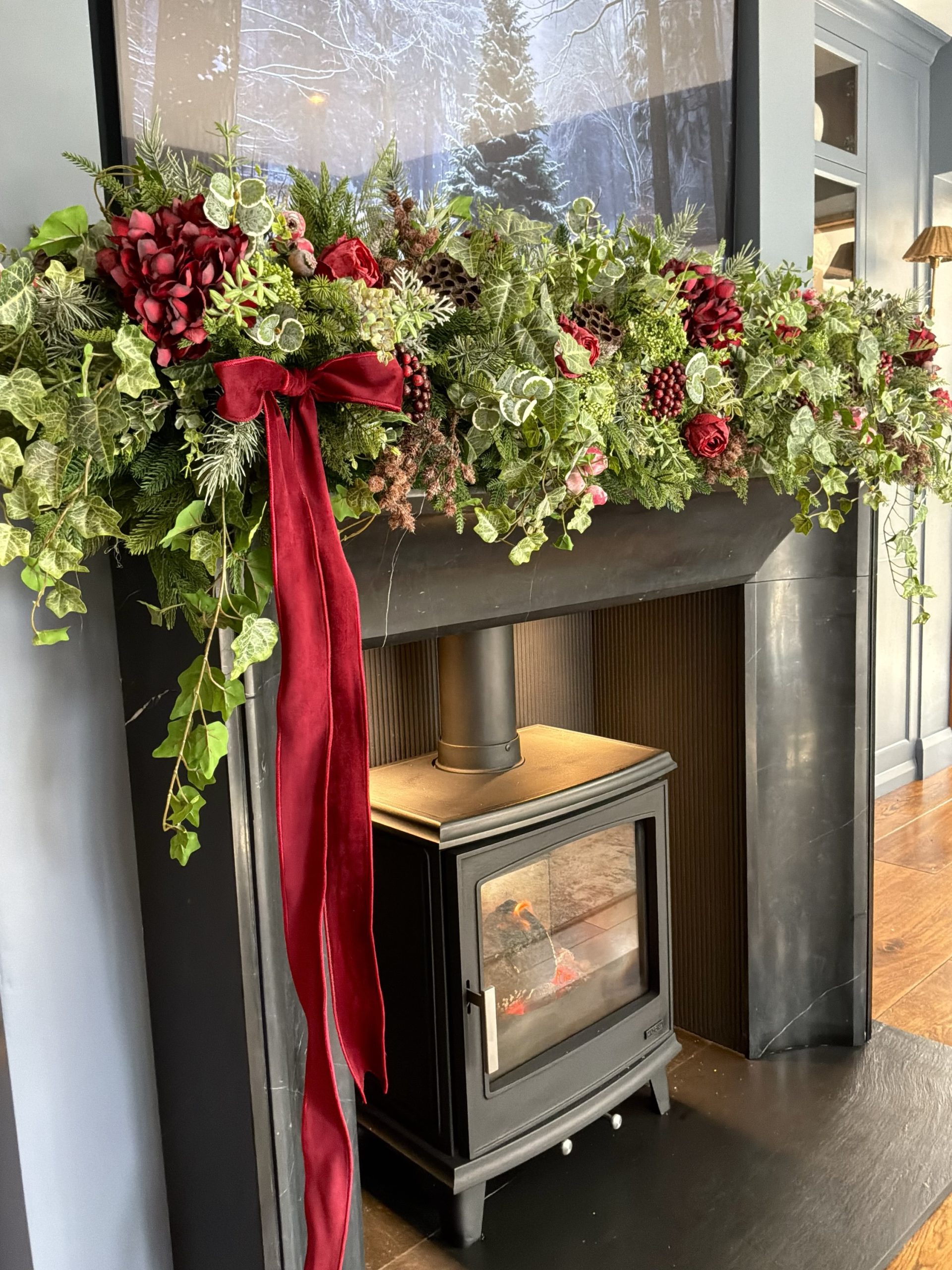 Moody Ruby Christmas Garlands - Image 3