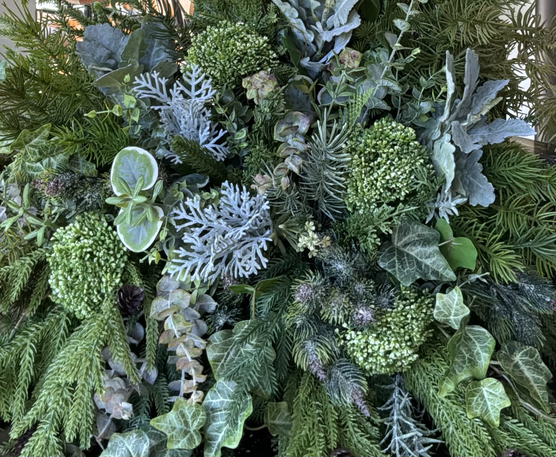 Greenery Only: Asymmetrical Display - Image 4