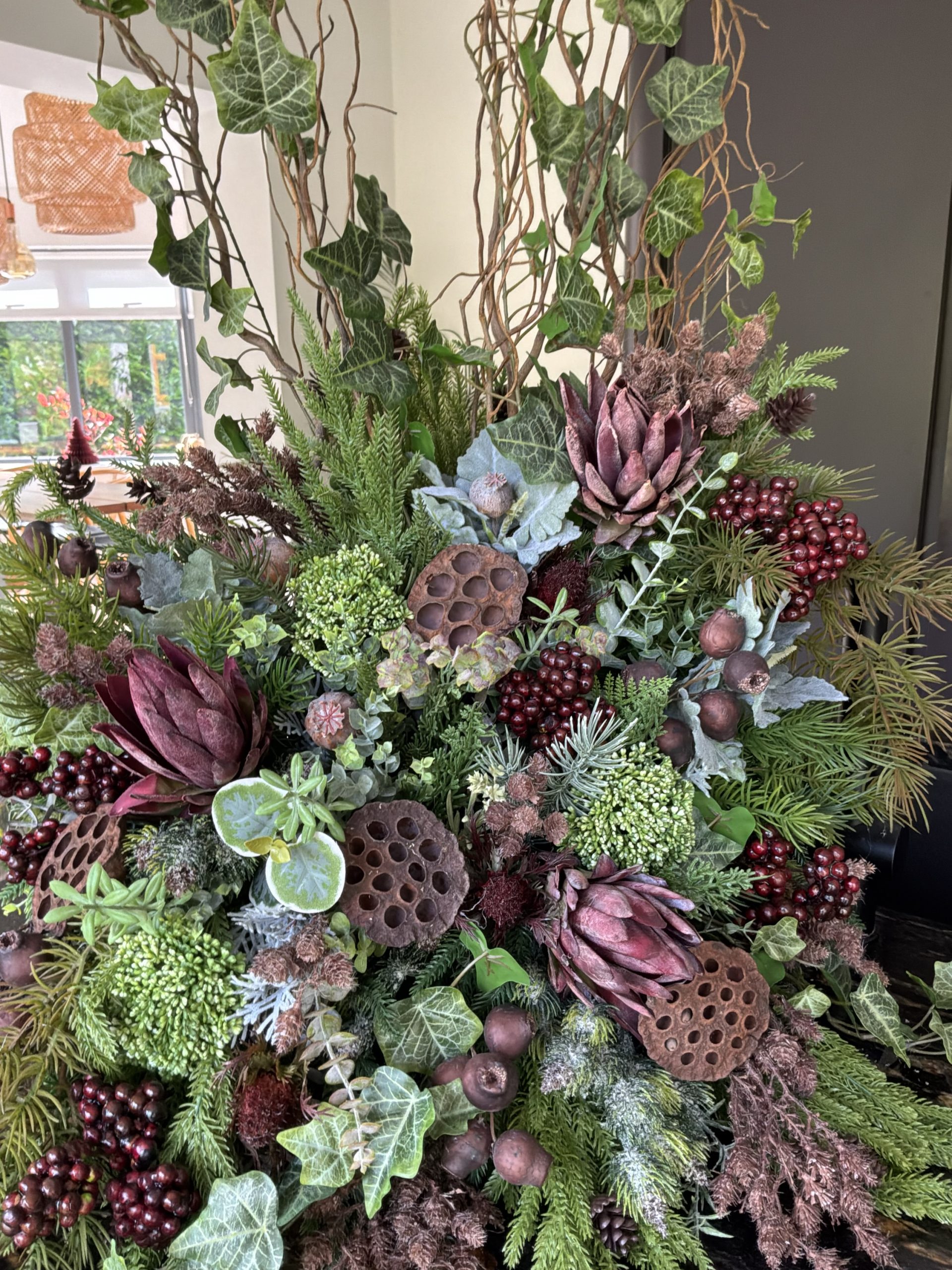 Woodland Wonder: Asymmetrical Display - Image 4